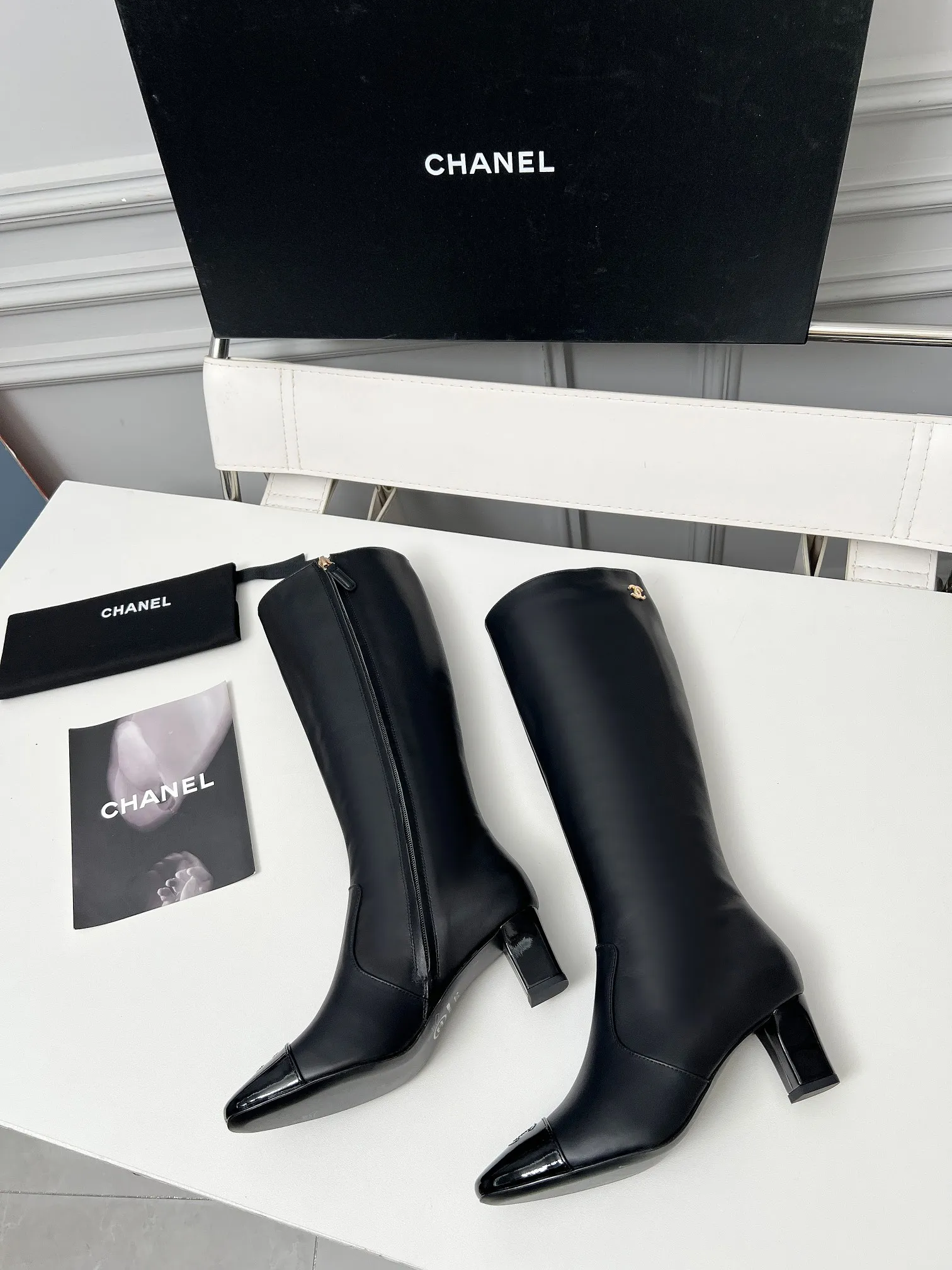 👟👟Ex-factory price 700👟👟 Genuine leather sole +30 Chanel/Chanel double C high-heeled fashion boots, fabric: Xiaoxiang special cowhide:, lining: sheepskin; color: black, white; apricot; code number: 5-40 (customized 41, non-refundable), 16-inch high boots